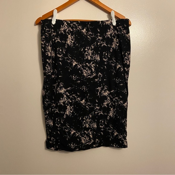 H&M Jersey Material Pencil Skirt - Picture 1 of 3